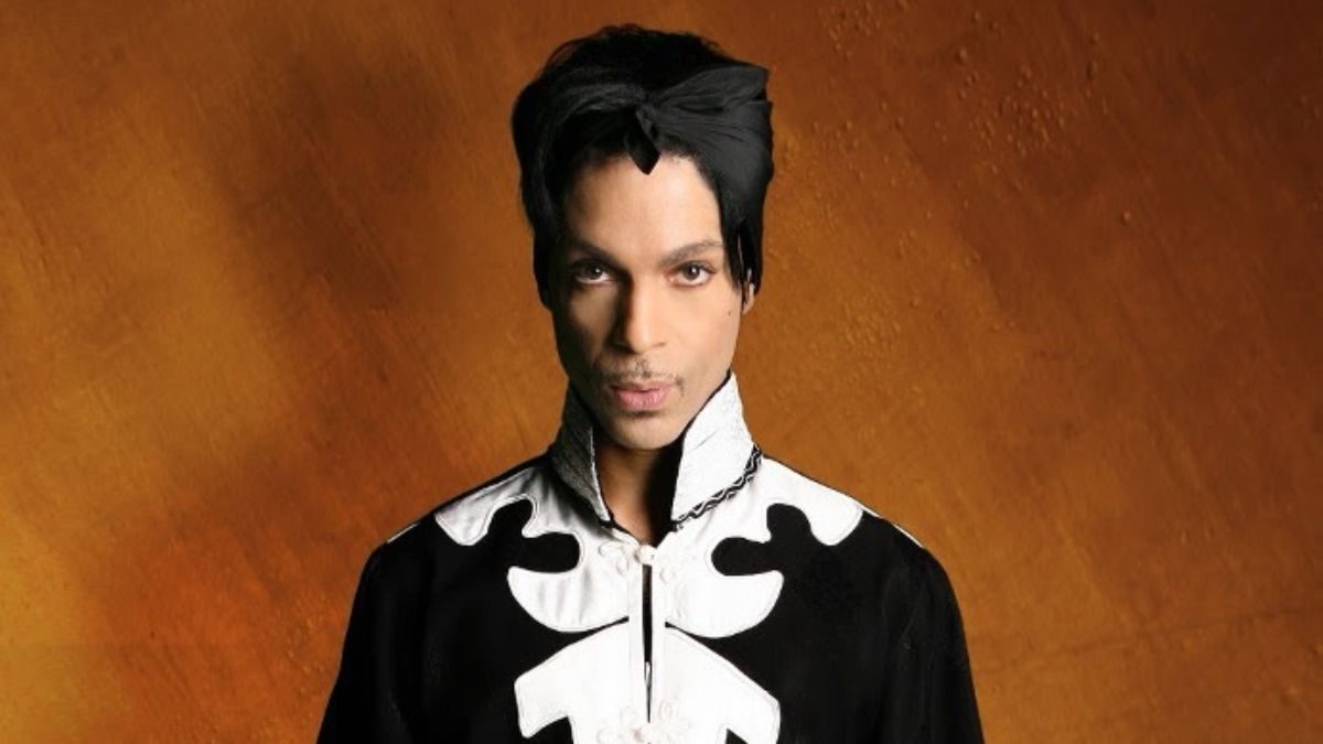 Prince 3121 aniversario: portada del álbum y escena del concierto en Las Vegas