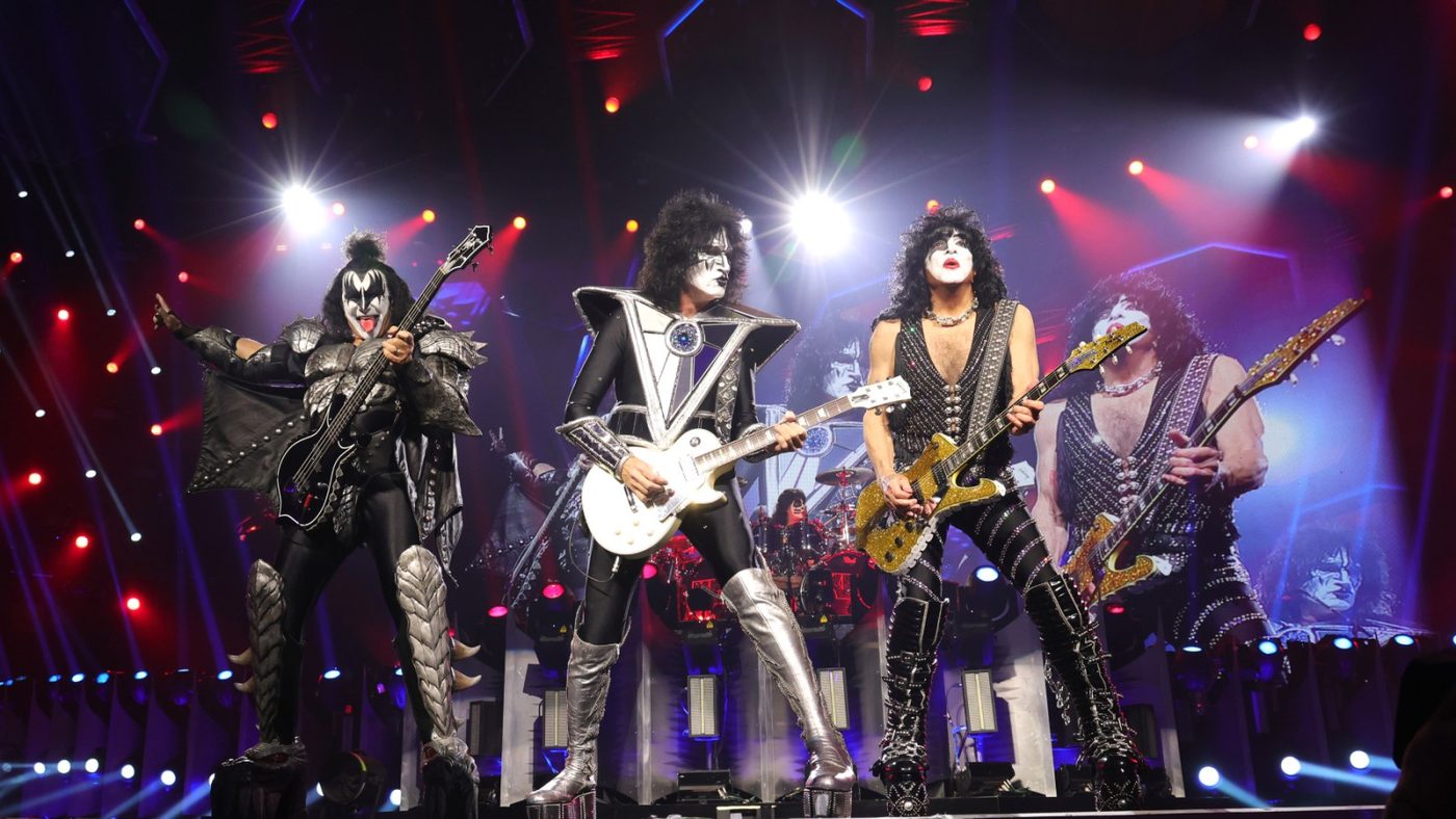 Imagen del tráiler del documental de Kiss