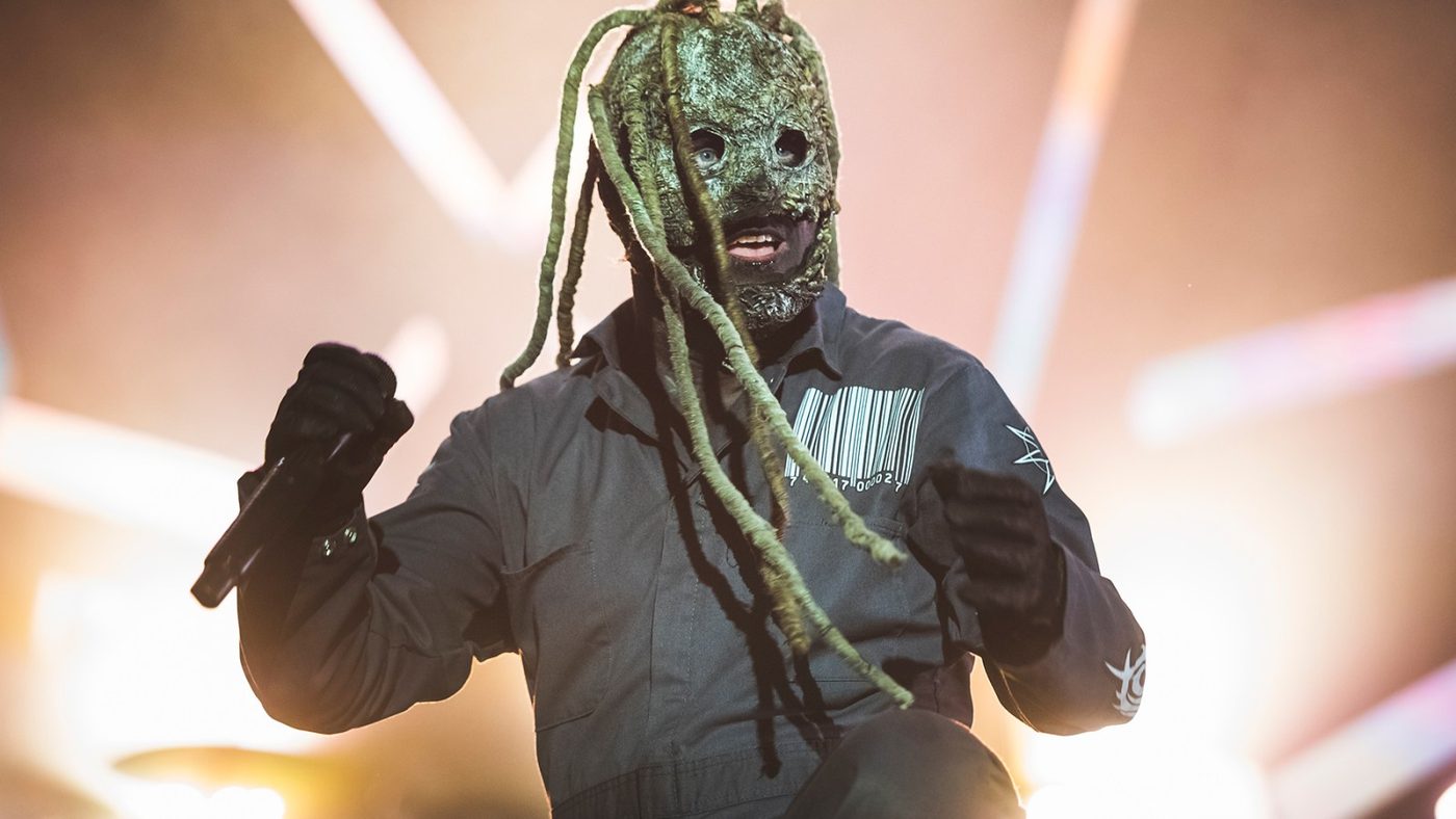 Slipknot en concierto durante su Slipknot gira 2027 por estadios